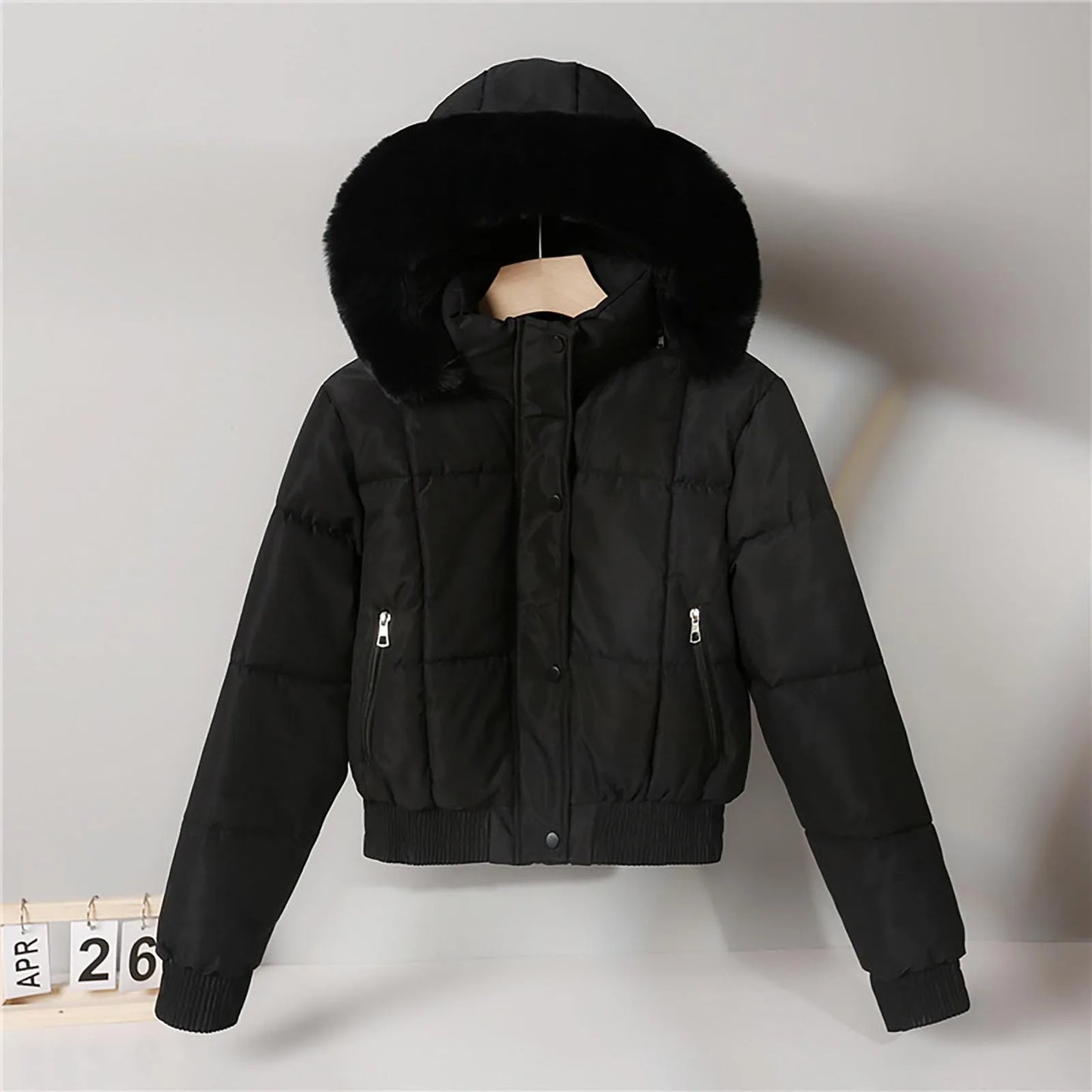 Women‘s Trendy Winter Warm Puffer Jackets Casual Crop Quilted Padded Loose Soft Hooded Coat Light Weight Long Sleeve Outerwear