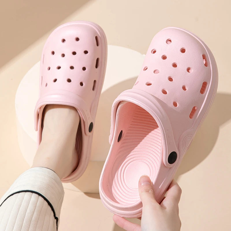 Women Clogs Summer Female Sandals Thick Bottom Home Slides Soft EVA Dry Wedges Platform Garden Shoes Beach Sandals Home Slippers