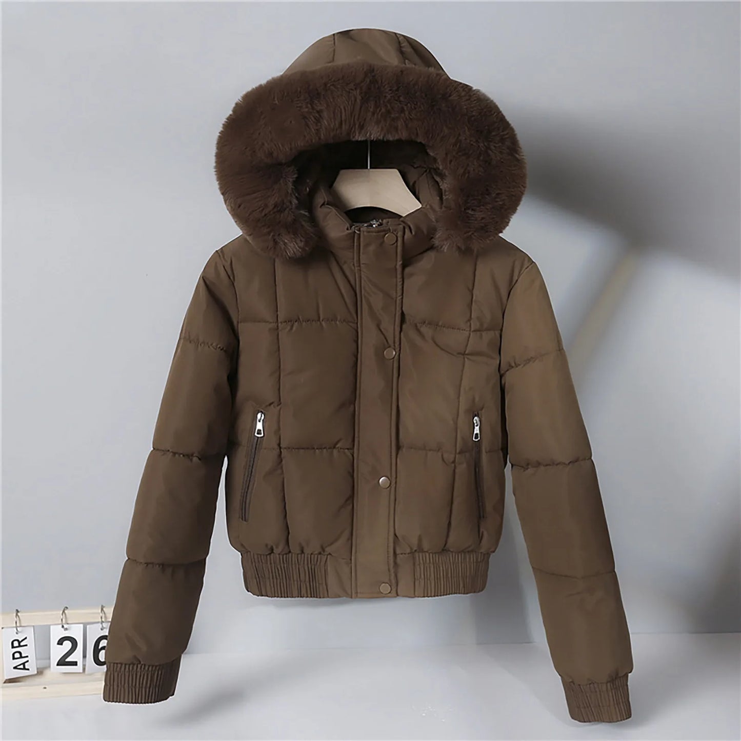 Women‘s Trendy Winter Warm Puffer Jackets Casual Crop Quilted Padded Loose Soft Hooded Coat Light Weight Long Sleeve Outerwear