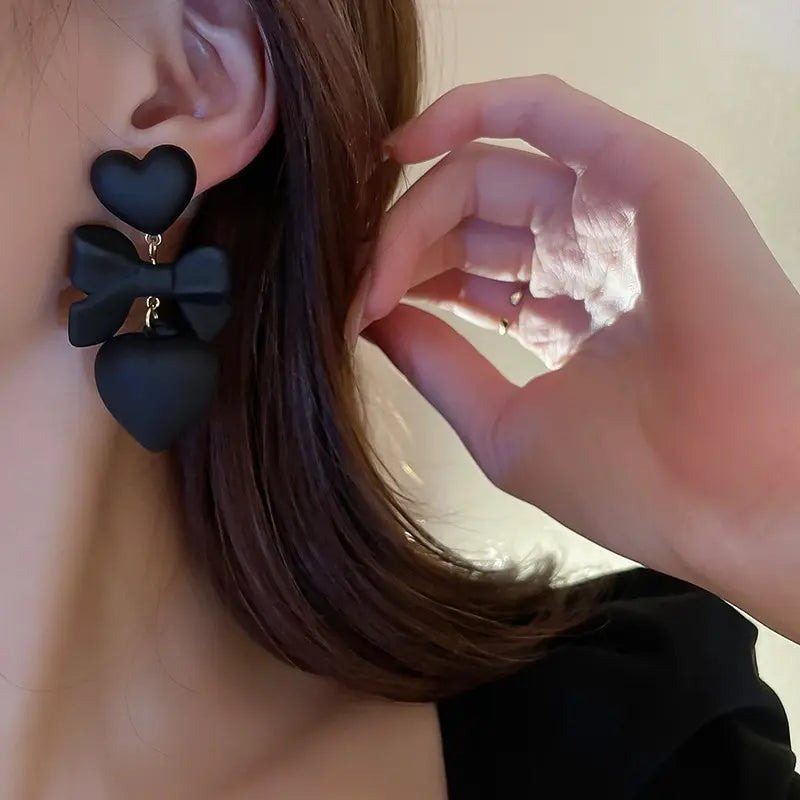 Retro Black Heart Earrings For Women Bowknot Love Drop Earrings Vintage Female Party Ear Jewelry Valentine Day Gifts Wholesale