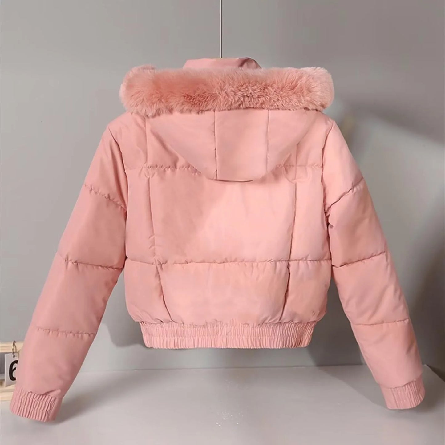 Women‘s Trendy Winter Warm Puffer Jackets Casual Crop Quilted Padded Loose Soft Hooded Coat Light Weight Long Sleeve Outerwear